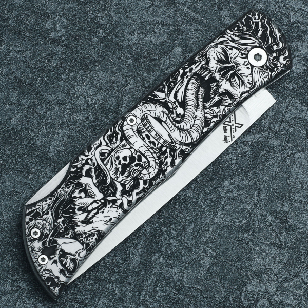Миниатюра «X Folding tatto knife Хижина ведьмы»